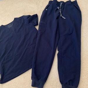 Figs Navy scrub set